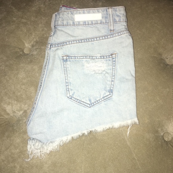 Denim shorts - Picture 2 of 2